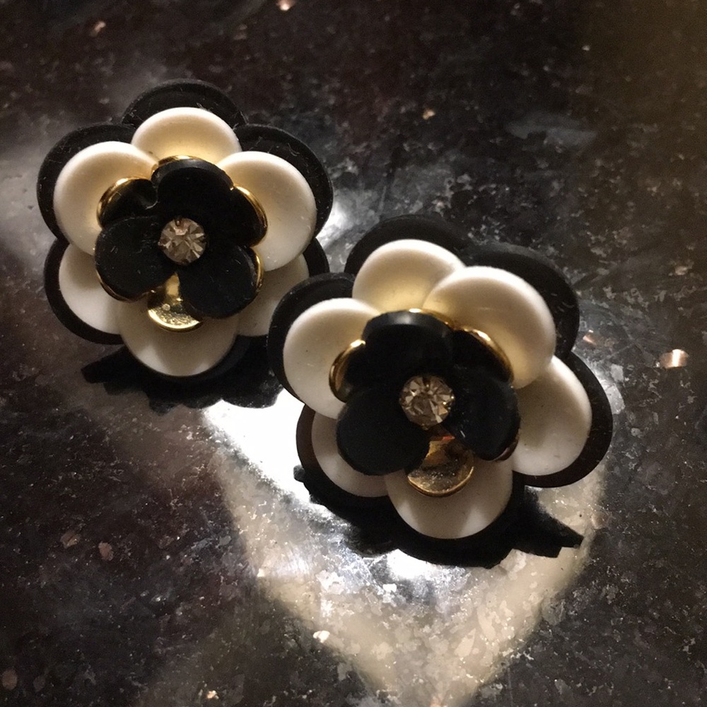 Kate Spade Flower earrings